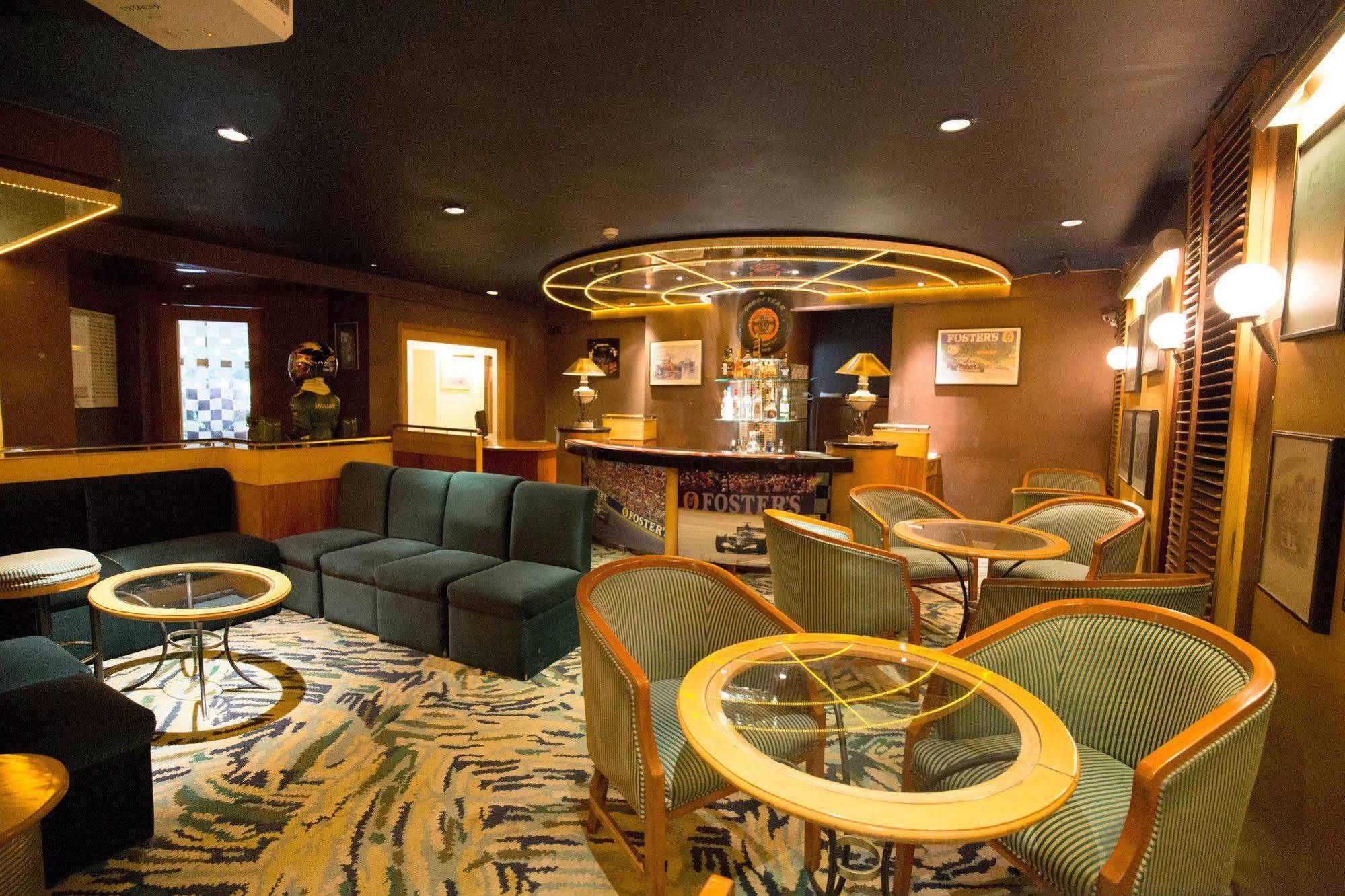 Hotel Sagar Plaza City Centre Пюн Екстериор снимка